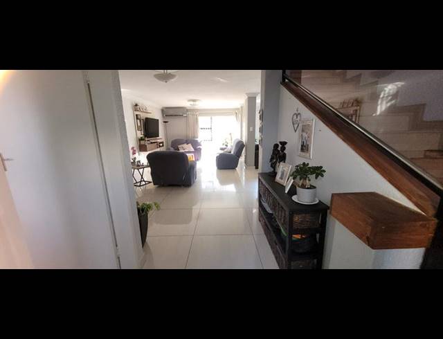 3 BEDROOM TOWNHOUSE FOR SALE IN BASSONIA